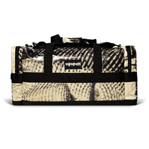 Edition #21/50 - BTCvsFED Duffle